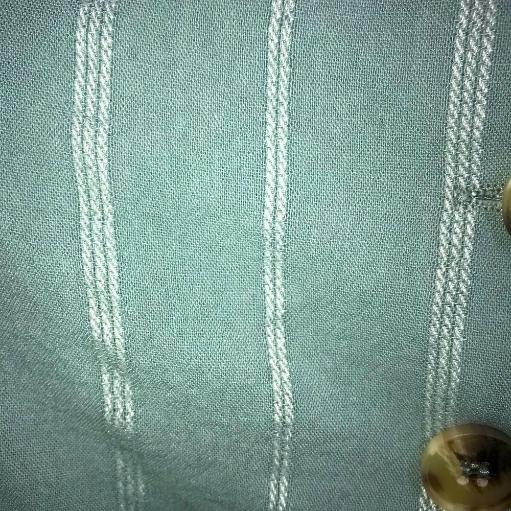 NEW! Sky & Sparrow Asymmetric Button Front Cami S - Picture 6 of 10